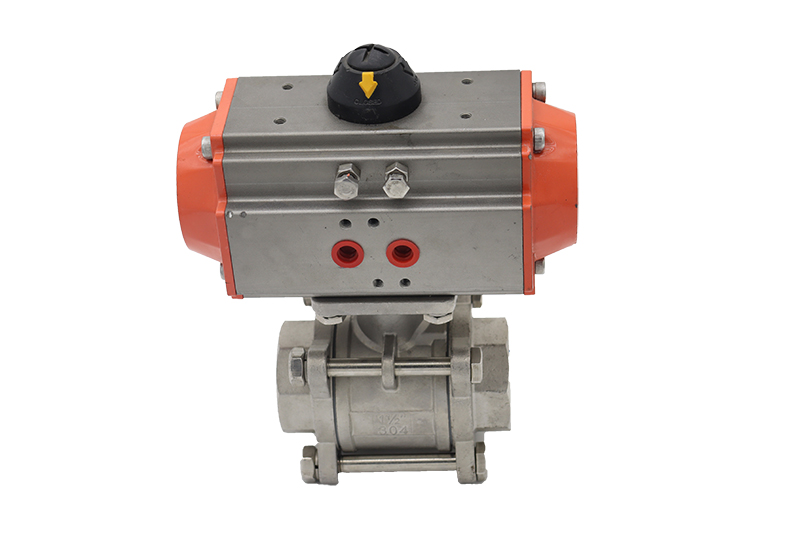 What should be done to prevent stainless steel ball valves from rusting?